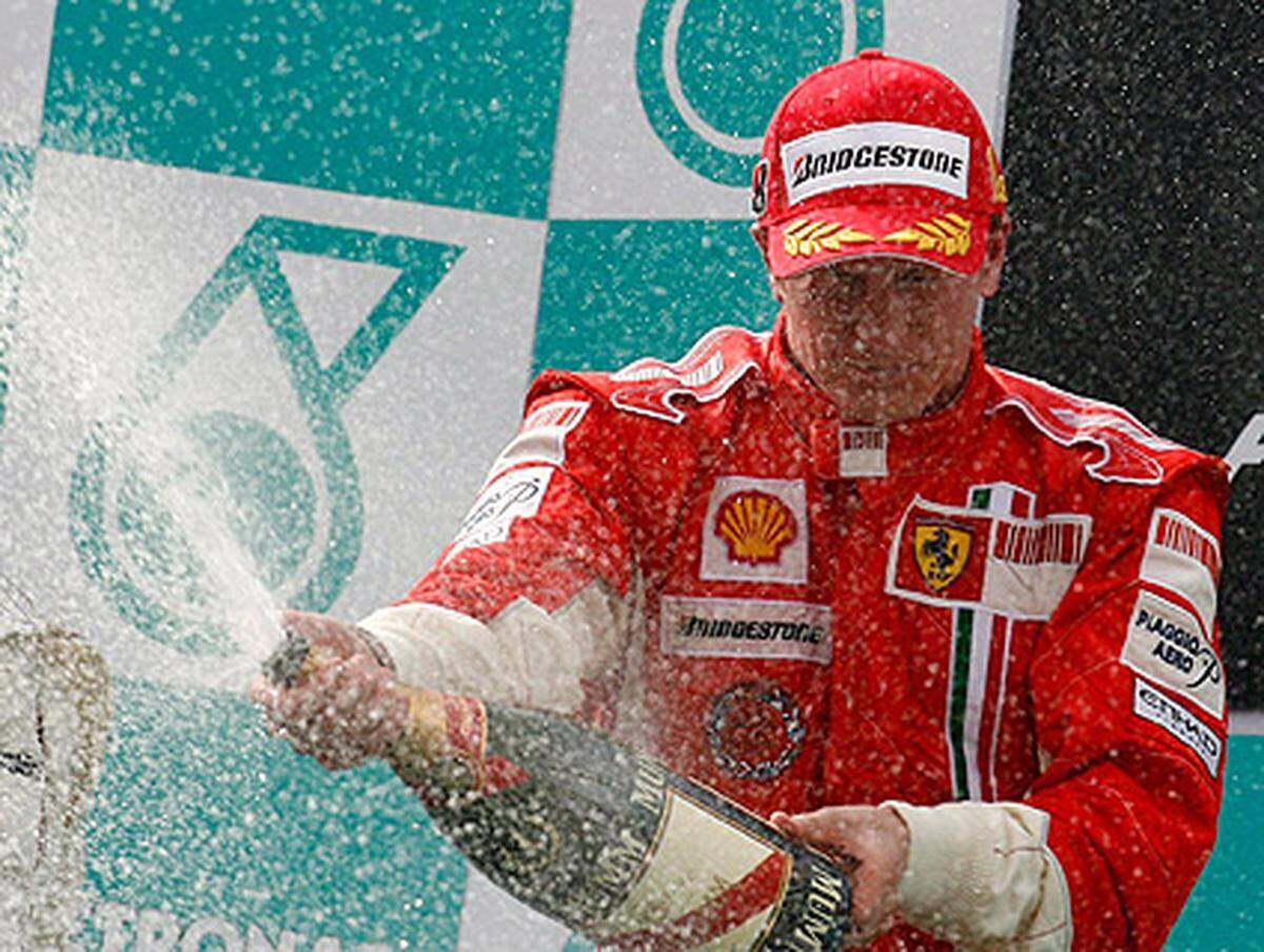 Der finnische Weltmeister Kimi Räikkönen hat am Ostersonntag den Formel-1-Grand-Prix von Malaysia in Sepang vor dem Polen Robert Kubica (BMW) und dem Finnen Heikki Kovalainen (McLaren) ungefährdet gewonnen. McLaren-Fahrer Lewis Hamilton (GBR) verteidigt mit Rang fünf seine WM-Führung, der zweite Ferrari-Pilot Felipe Massa (BRA) scheidet wie beim Auftakt in Australien aus.