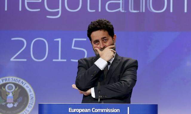 EU chief negotiator Garcia Bercero reacts at a news conference after the tenth round of EU-US trade negotiations for the TTIP in Brussels