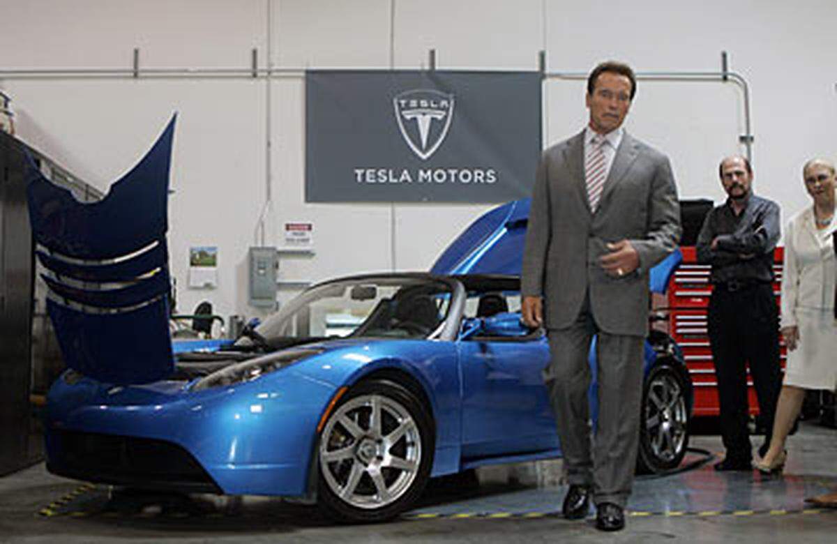 "Tesla Motors und dessen Elektroautos gehören nach Kalifornien", meinte Gouverneur Arnold Schwarzenegger. Das Ziel des Bundesstaates sei es, Null-Emissionen-Fahrzeuge zu fördern.