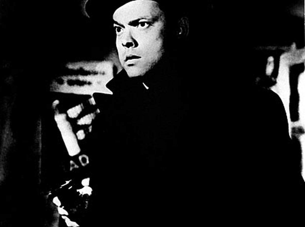 Der hierzulande wohl bekannteste Film mit Schauplatz Österreich: Orson Welles als Harry Lime taucht im besetzten Nachkriegs-Wien auf und unter. Schriftsteller Graham Green lieferte die Vorlage, die Regie führte Carol Reed.
