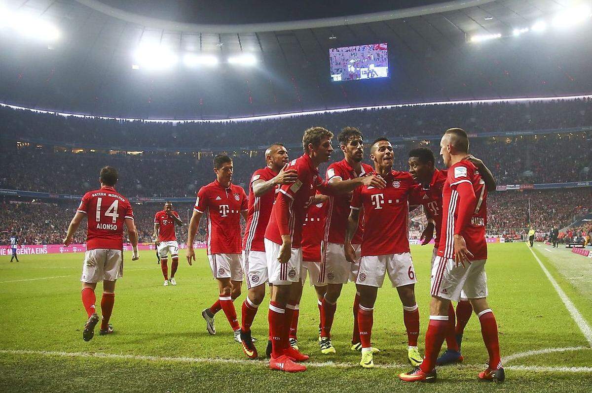 Seit über zehn Jahren spielt Bayern München in der Allianz Arena, 2014/15 betrugen die Einnahmen 89,8 Millionen Euro.