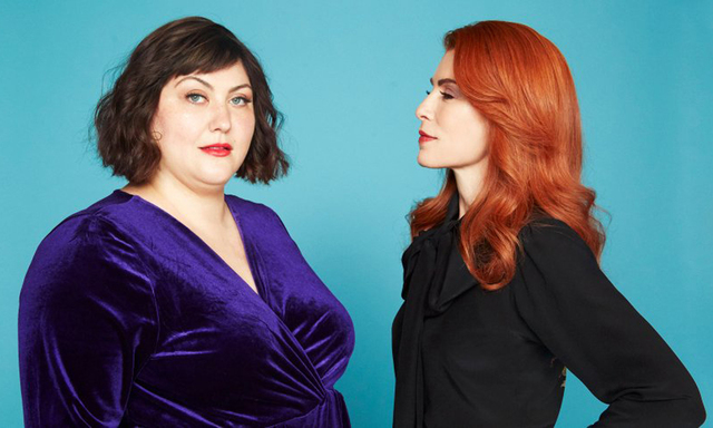 Joy Nash gibt in „Dietland“ die übergewichtige Plum, die als Ghostwriterin der schlanken, ehrgeizigen Magazinherausgeberin Kitty (Julianna Margulies) ihre Stimme leiht.