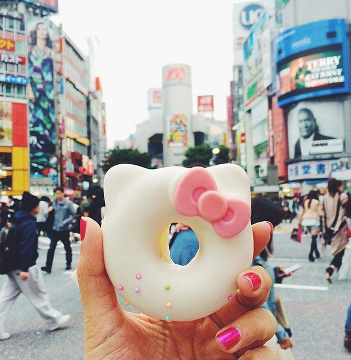 Hello Kitty darf in Donutform in Tokio ebenfalls nicht fehlen.