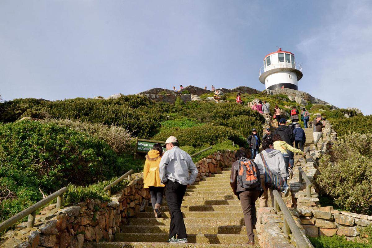 Auf der Kap-Halbinsel Cape Peninsula gibt es zahlreiche Sehensw&uuml;rdigkeiten, eine davon ist der Cape Point mit dem zugeh&ouml;rigem Leuchtturm.