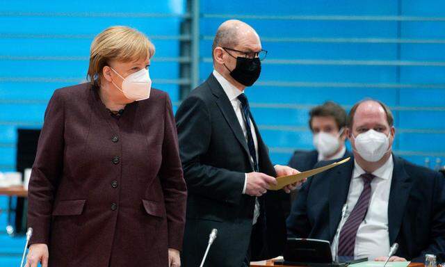 Angela Merkel und Olaf Scholz 