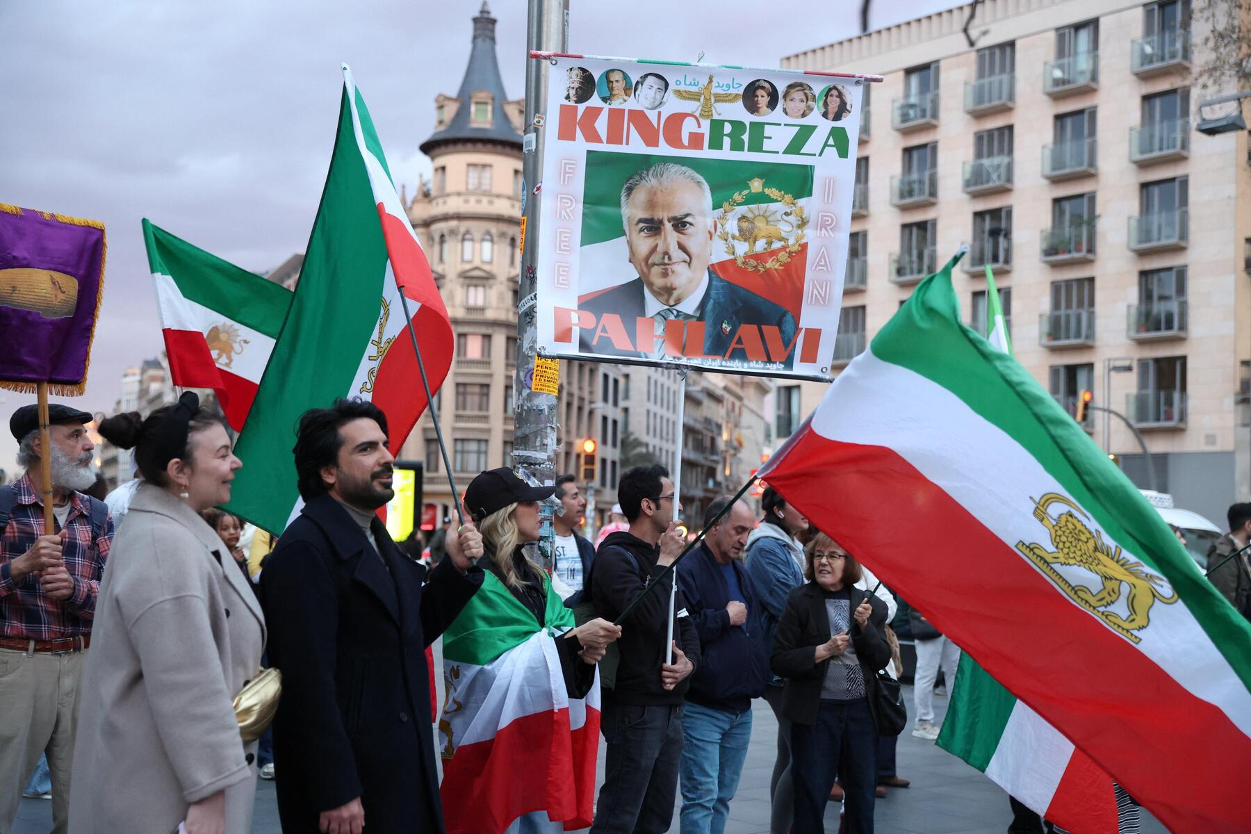 Iran-Krieg: Spanien öffnet Botschaft in Teheran wieder