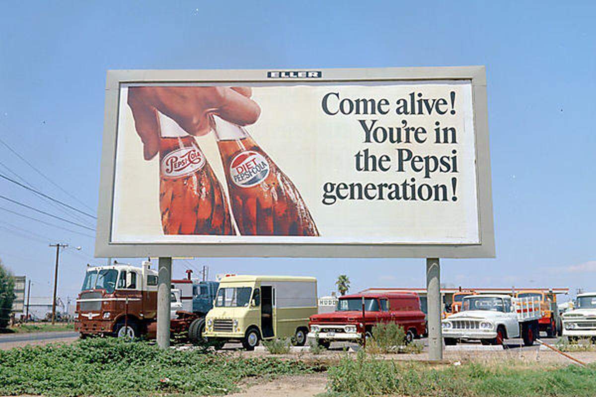 Ähnlich gruselig war die Übersetzung einer Pepsi-Kampagne in Taiwan. „Come alive with the Pepsi Generation“, lautete der Slogan. In der Landessprache stand aber: „Pepsi lässt Deine Vorfahren von den Toten auferstehen“. Nicht unbedingt die beste Werbung in einem Land, in dem die Einwohner noch vielfach an Geister glauben.