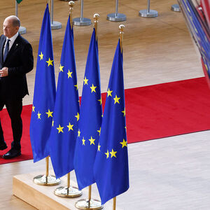 Olaf Scholz trifft beim EU-Gipfel in Brüssel ein.