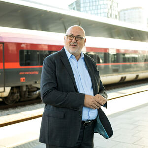 „Einen Jahrhundertwert“ an Fahrgästen erwartet ÖBB-Vorstandschef Andreas Matthä für heuer.