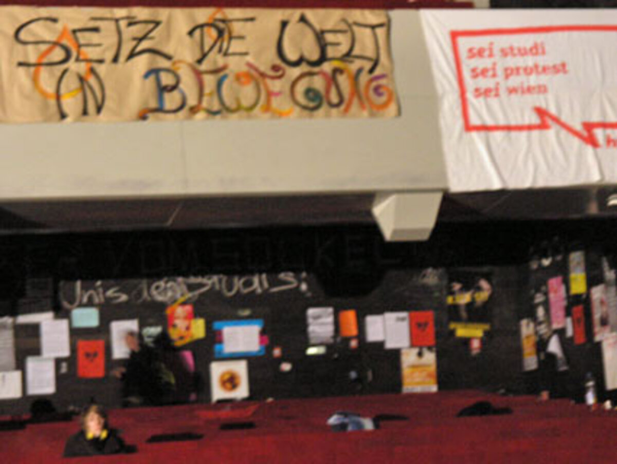 Und ein Besetzer sagt, er könne sich "nichts Schöneres vorstellen, als Weihnachten hier zu feiern". Vielleicht würde sogar seine Familie kommen.