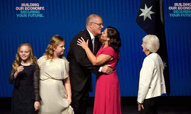 Der liberalkonservative australische Premier, Scott Morrison, ist mäßig beliebt, hat aber am Samstag die besseren Chancen.