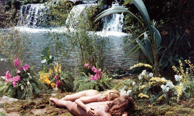 Schön war es im Garten Eden: Andrea Goldman und Mark Gregory im italienischen Film „Adamo ed Eva, la prima storia d’amore“ von 1983.
