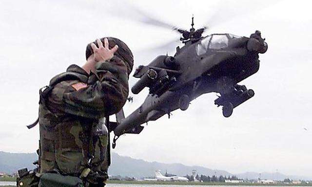 Apache-Kampfhubschrauber der USA  