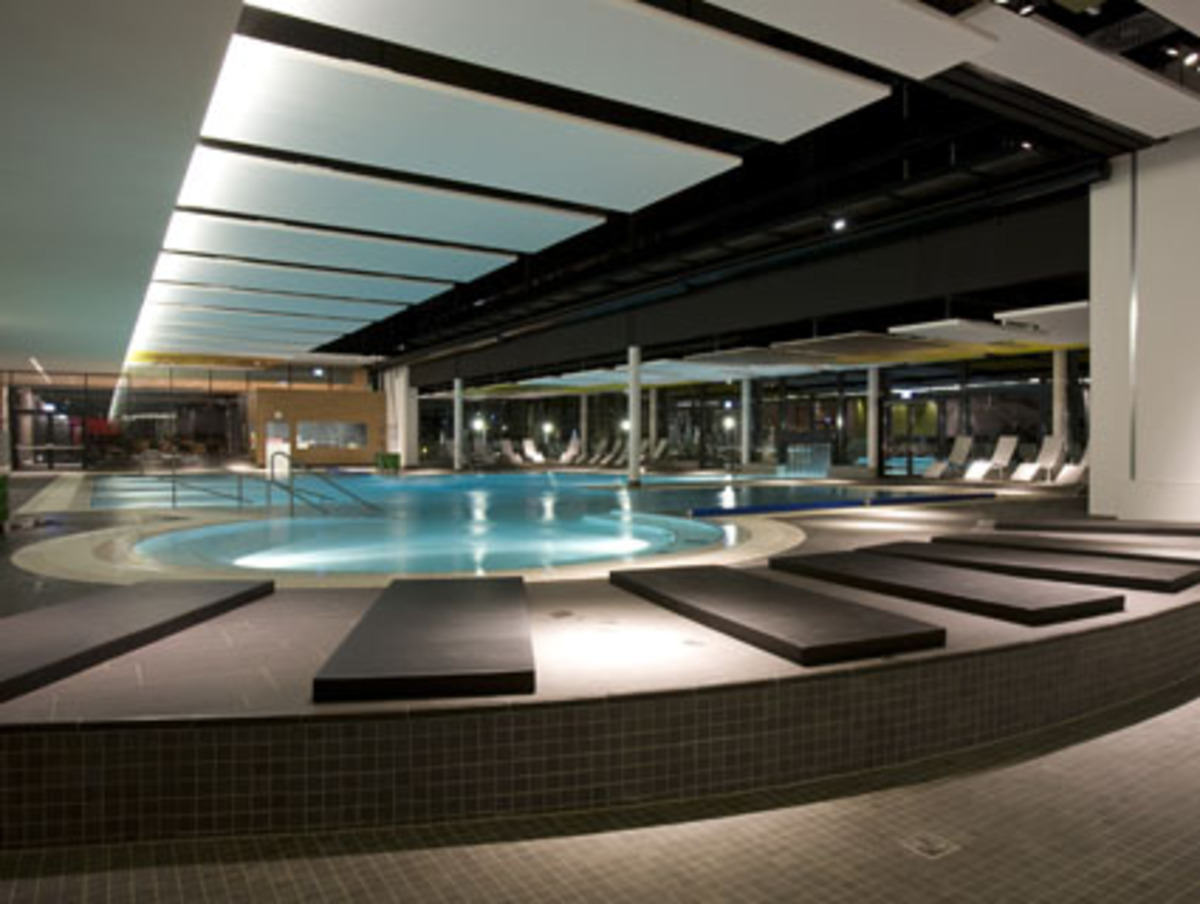 Hinter dem Kürzel „EurAsiaMed“ verbirgt sich ein nach chinesischen und europäischen Erfahrungen zusammengestelltes Gesundheitsprogramm, basierend auf Massagen, Entspannungs- bzw. Bewegungslehren, Schönheitsritualen und Ernährungsregeln. Asia Resort Linsberg, Thermenplatz 1, 2822 Bad Erlach; Tel.: 02627/480 00, Fax: 02644/480 00-50, mail@linsberg-asia.at, www.linsbergasia.at