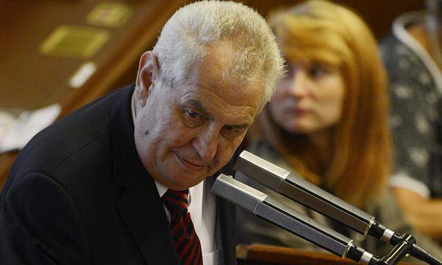 Präsident Miloš Zeman will sich mit einem neuerlichen Regierungsauftrag sehr viel Zeit lassen.