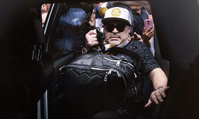 Maradona bei seiner Ankunft in Mexiko.