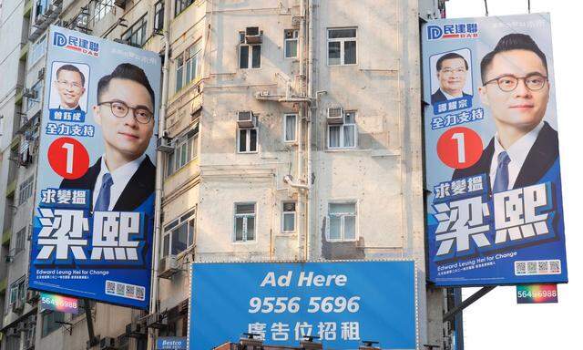 Wahlplakate in Hongkong