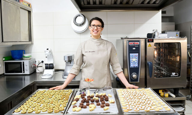 „In jedem Ort gibt es ein, zwei Hochzeitsbäckerinnen“, sagt die burgenländische  Konditormeisterin Andrea Plohovits, die seit Anfang November Kekse für Privatkunden bäckt.