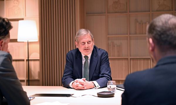 EU-Kommissar Johannes Hahn sieht 
Foto: Clemens Fabry