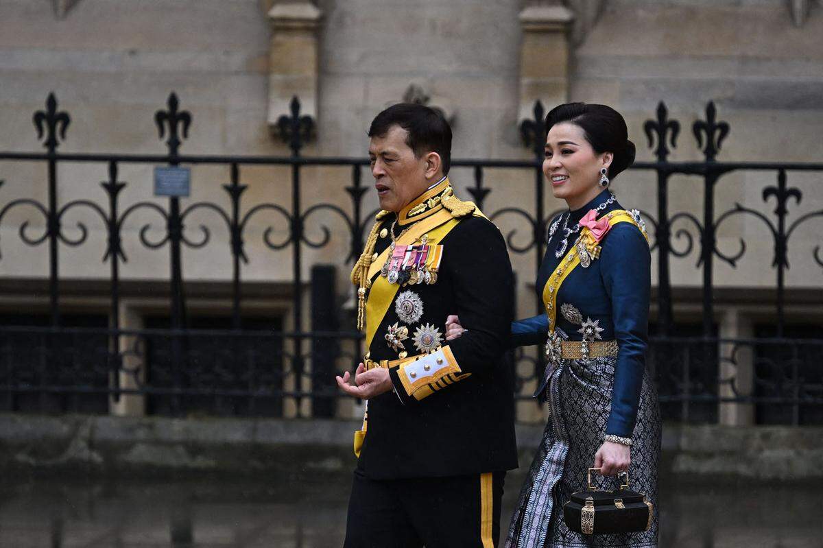 Thailands König Maha Vajiralongkorn und Königin Suthida.