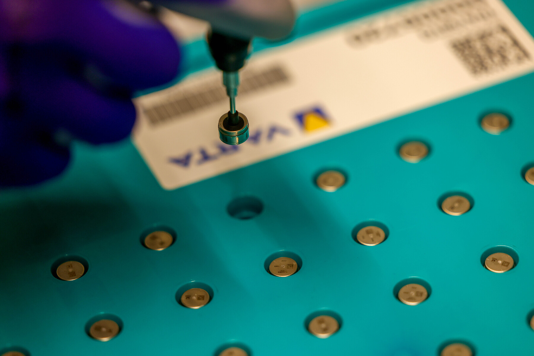 Europe's Battery Crisis: Another Giant Faces Collapse After Varta Dismantled