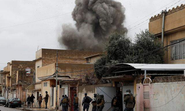 Ein Anti-IS-Luftangriff in Mossul. (Symbolfoto)