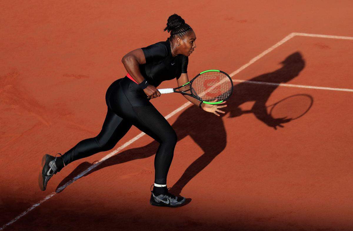 Serena Williams Zwischen Catsuit Tutu Und Netzstrumpfhosen 2169