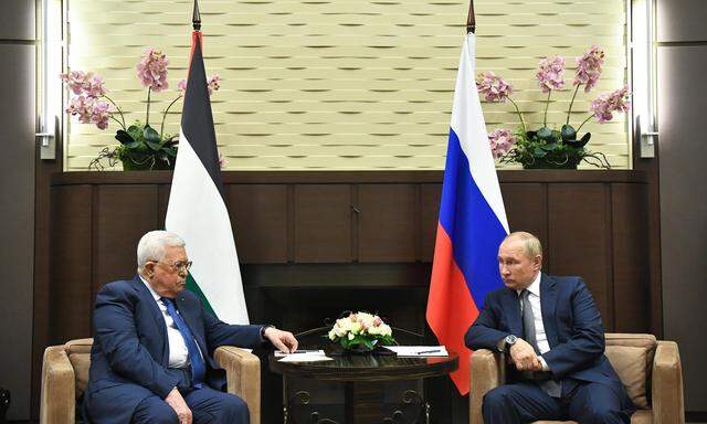 Palästinenserführer Mahmud Abbas im November 2021 bei Wladimir Putin im Kreml. Der PLO-Führer hat in Moskau studiert.