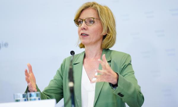 Umweltministerin Leonore Gewessler (Grüne) zeigte sich am Abend in der „ZIB 2“ enttäuscht 