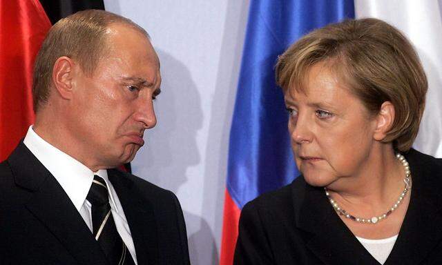 Putin und Merkel 