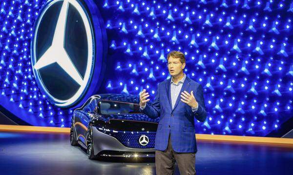 Ola Källenius, CEO, Vorstandsvorsitzender der Mercedes-Benz Group AG, präsentierte im April das Showcar VISION EQS.