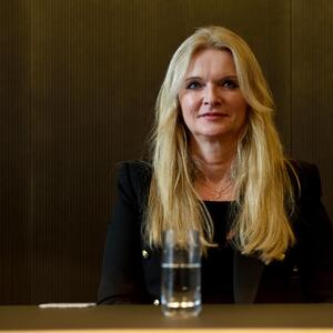 Gabriela Tinti hält die starken Kursrücksetzer bei Immo-Aktien für übertrieben.