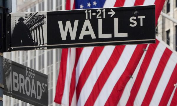 Eine alte Faustregel an der Wall Street besagt, dass Investoren in US-Staatspapiere fliehen, wenn es irgendwo auf der Welt kracht. 