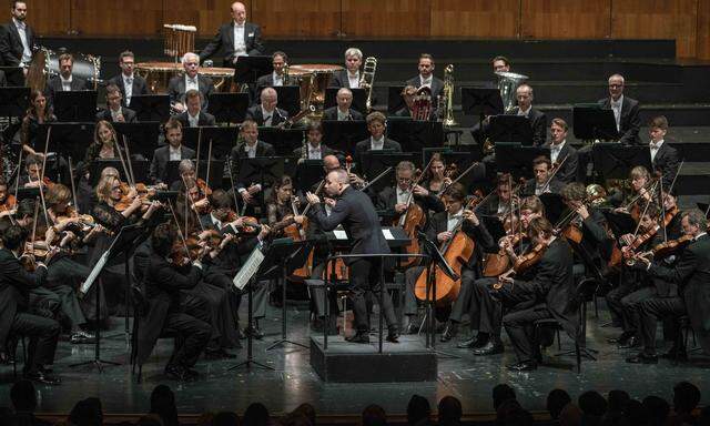 Jubel für das Symphonieorchester des Bayerischen Rundfunks unter dem Kanadier Yannick Nézet-Séguin.