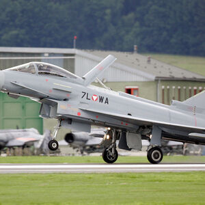 Eurofighter: Entscheidung über Anklage soll 2018 fallen