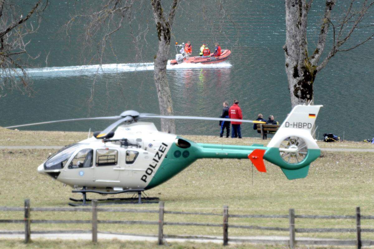 Der Achensee ist an der Absturzstelle sehr tief. Eine Bergung gilt als äußerst schwierig.