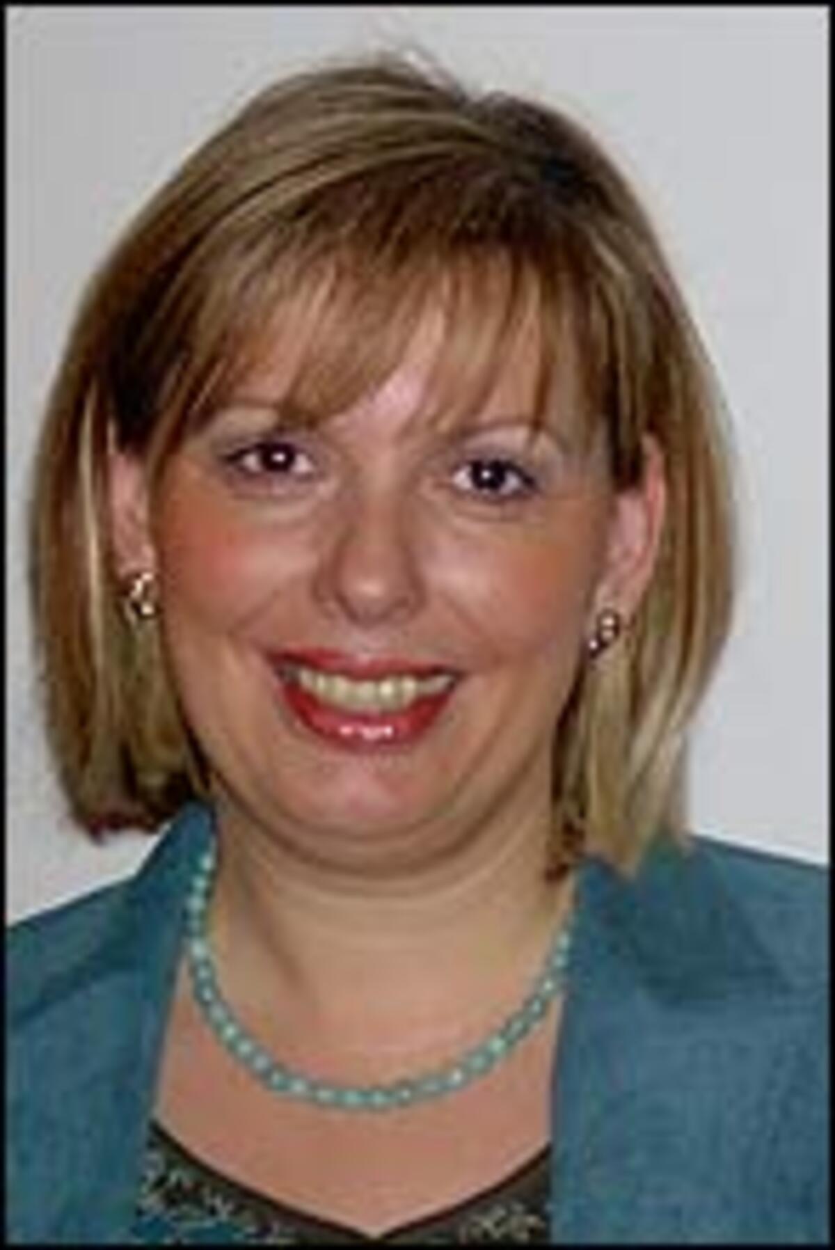 Am 24.11.2006 übernahm Frau Michaela Tscherne die Gesamtverantwortung über das Consulting von P&I in Österreich. Michaela Tscherne hat ihre ersten Erfahrungen bei P&I als Projektleiter undConsultant gemacht. Zuvor war sie viele Jahre in unterschiedlichenPositionen eines mittelständigen Unternehmens mit Konzernhintergrundbeschäftigt.