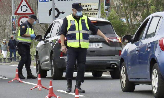 Nationale Grenzkontrollen - wie hier zwischen Spanien und Frankreich - sollen innerhalb der Schengenländer eigentlich die Ausnahme sein.