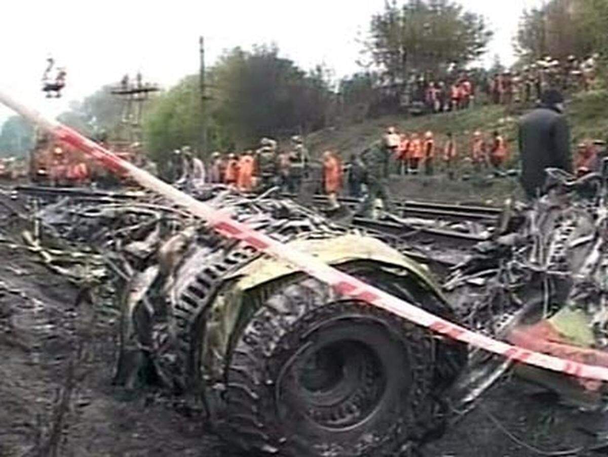 Die Boeing 737 der russischen Fluggesellschaft Aeroflot ist nahe der Stadt Perm im Uralgebirge verunglückt. 88 Menschen starben bei dem Flugzeugabsturz. Der russische Pilot war alkoholisiert.