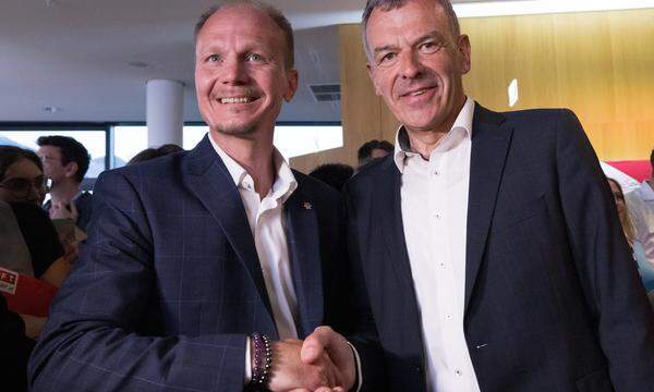 Johannes Anzengruber (links) und Georg Willi bestreiten in zwei Wochen die Stichwahl um den Bürgermeisterposten.