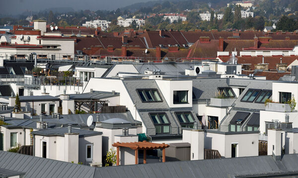 Wer im Home-Office sitzt, muss nicht in der Stadt wohnen. Und wenn, dann legt er Wert auf eine Terrasse.