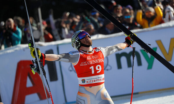 Norweger in Jubelpose: Jansrud triumphiert beim Super-G von Kitzbühel.