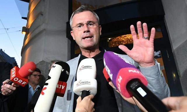 Heinz-Christian Strache ist am Abend vom FPÖ-Parteichef Norbert Hofer suspendiert worden