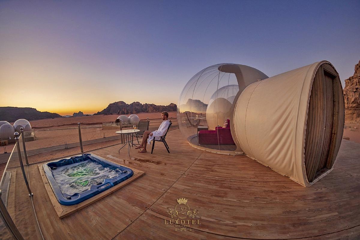 Eine ganz besondere Nacht verbringen Sie im Bubble Luxotel in Wadi Rum.