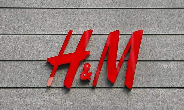 JAPAN SWEDEN H&M