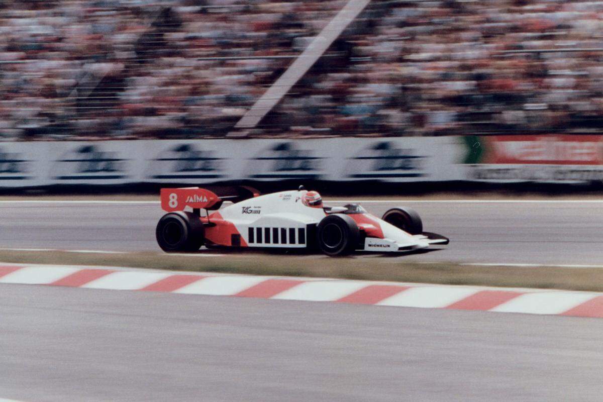 Mit dem von Porsche konstruierten und betreuten TAG-Turbo-Motor konnte das McLaren-TAG-Team die Formel I-Weltmeisterschaften 1984, 1985 und 1986 gewinnen. Das Aggregat wurde mit dem Porsche-Preis ausgezeichnet. Die Daten des Porsche-TAG-Turbo Motor (1984): Wassergekühlter 6-Zyl.-V-Motor, Biturbo, 1499 cm3, 850 PS
