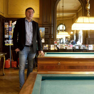 Ivan Krastev im Wiener Cafe Sperl. Der Bulgare gilt als einer der führenden außenpolitischen Denker in Europa.