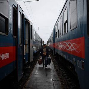 TOPSHOT-HUNGARY-UKRAINE-RUSSIA-CONFLICT