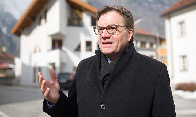 TIROL-LANDTAGSWAHL: �VP-SPITZENKANDIDAT PLATTER STIMMABGABE