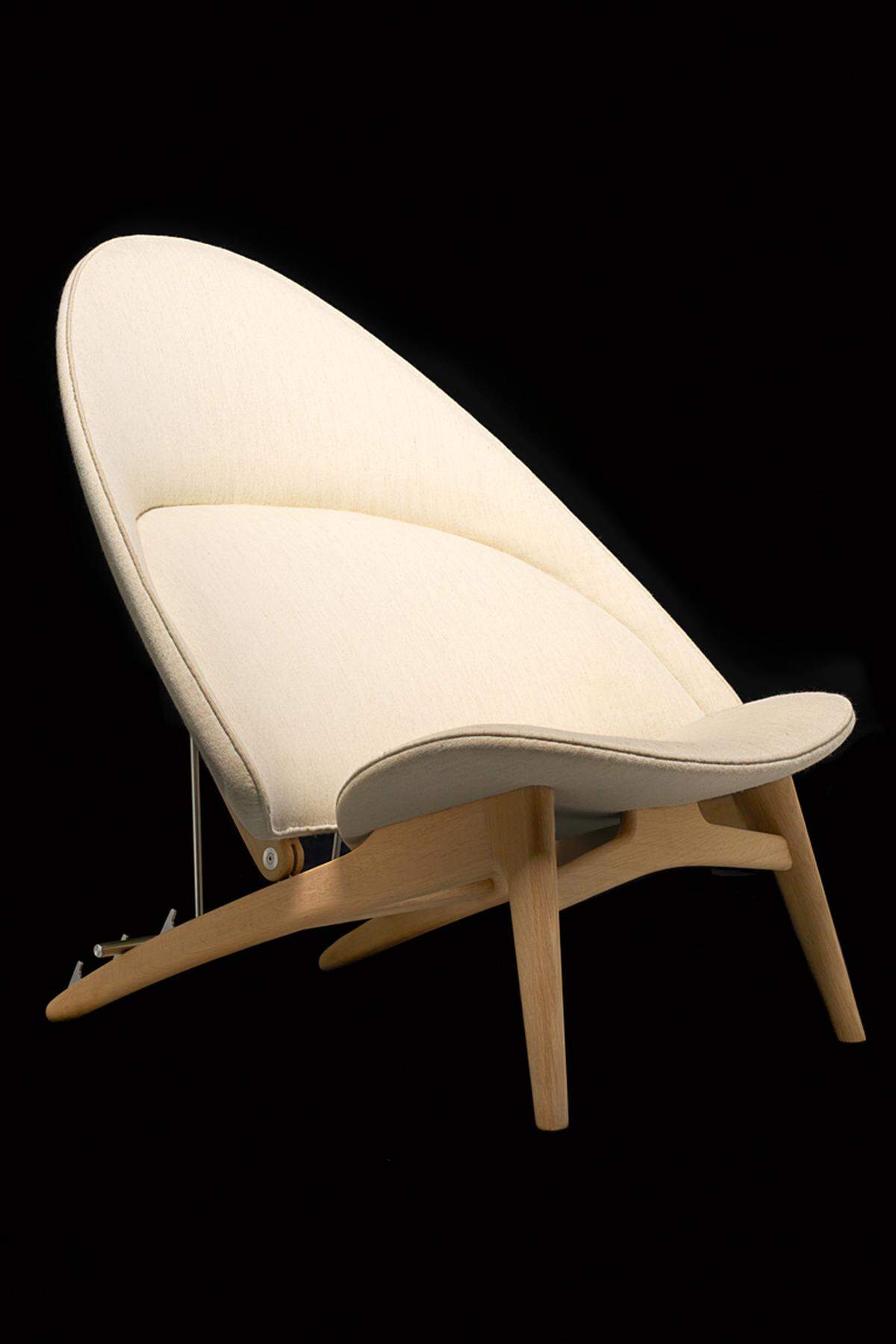 Der dänische Designer Hans Wegner würde seinen 100. Geburtstag in diesem Jahr feiern. Und sich vielleicht darüber freuen, dass das Label PP Mobler auf dem Salone del Mobile seinen „Tub Chair“ präsentiert.